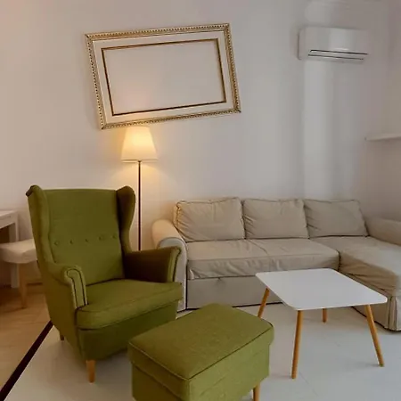 Boldogasszony 38 - Resty Apartment *