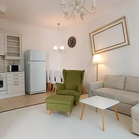 Boldogasszony 38 - Resty Apartment *